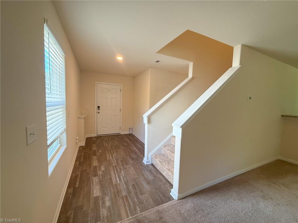 254 Kendall Drive Property Photo 7