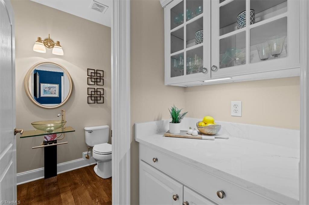 3905 Battenburg Court Property Photo 9
