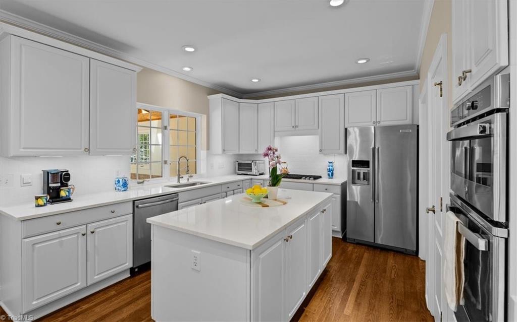 3905 Battenburg Court Property Photo 13