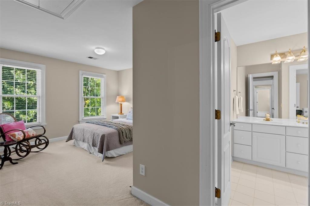 3905 Battenburg Court Property Photo 35