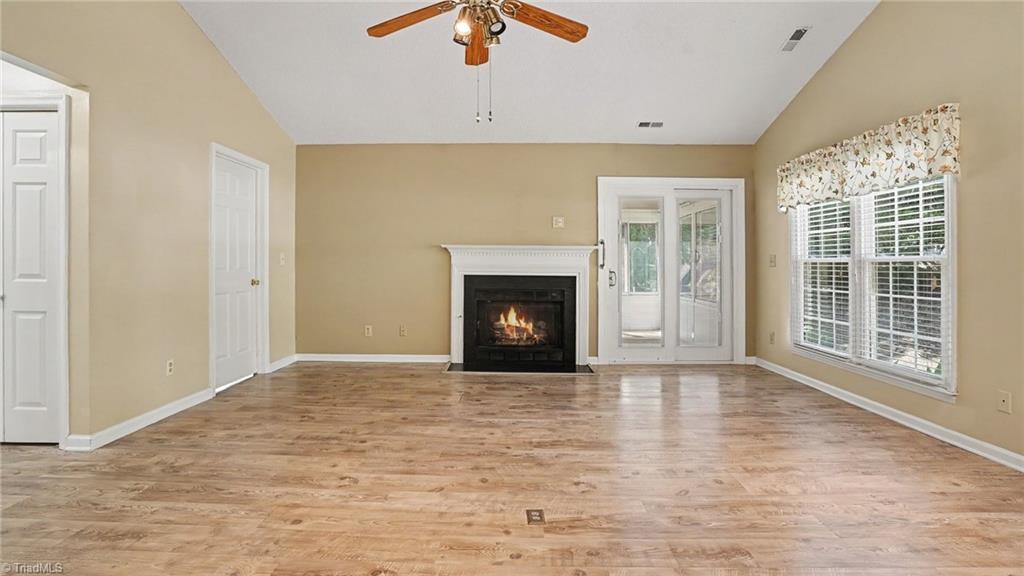 2800 Shadowbrook Lane Property Photo 5