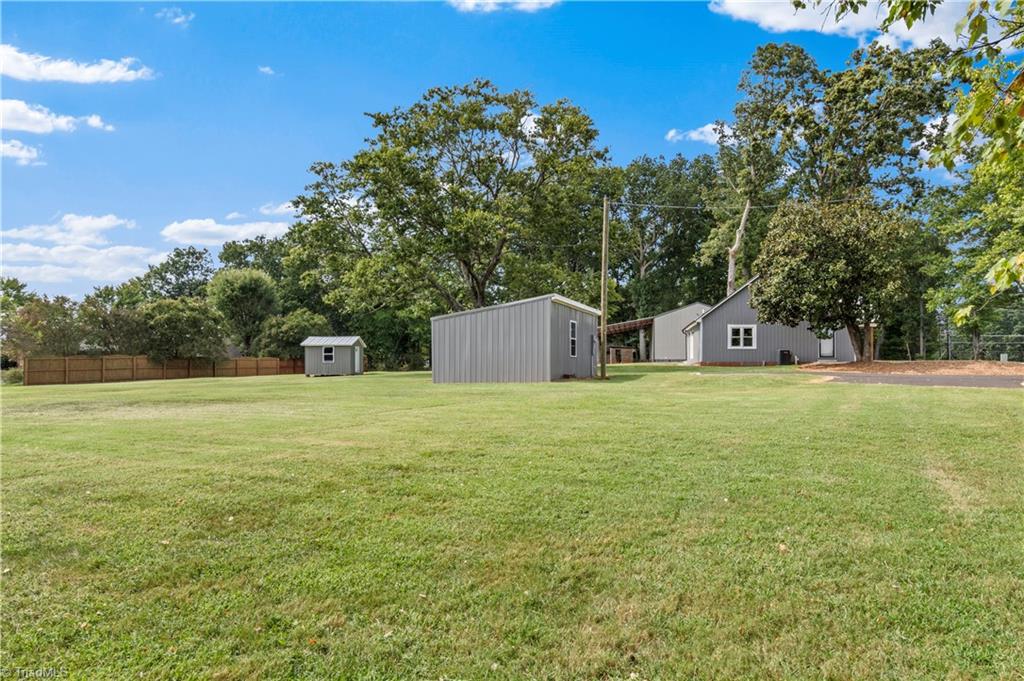 4752 W Old Us Highway 421 Property Photo 34
