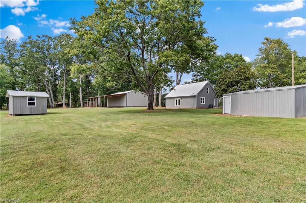 4752 W Old Us Highway 421 Property Photo 35