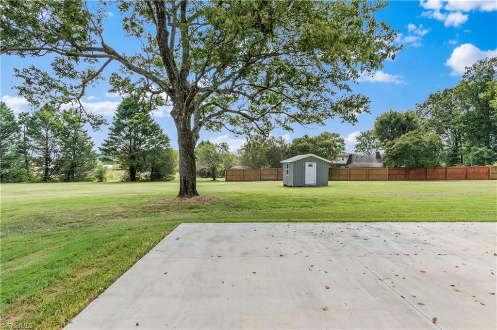 4752 W Old Us Highway 421 Property Photo 36