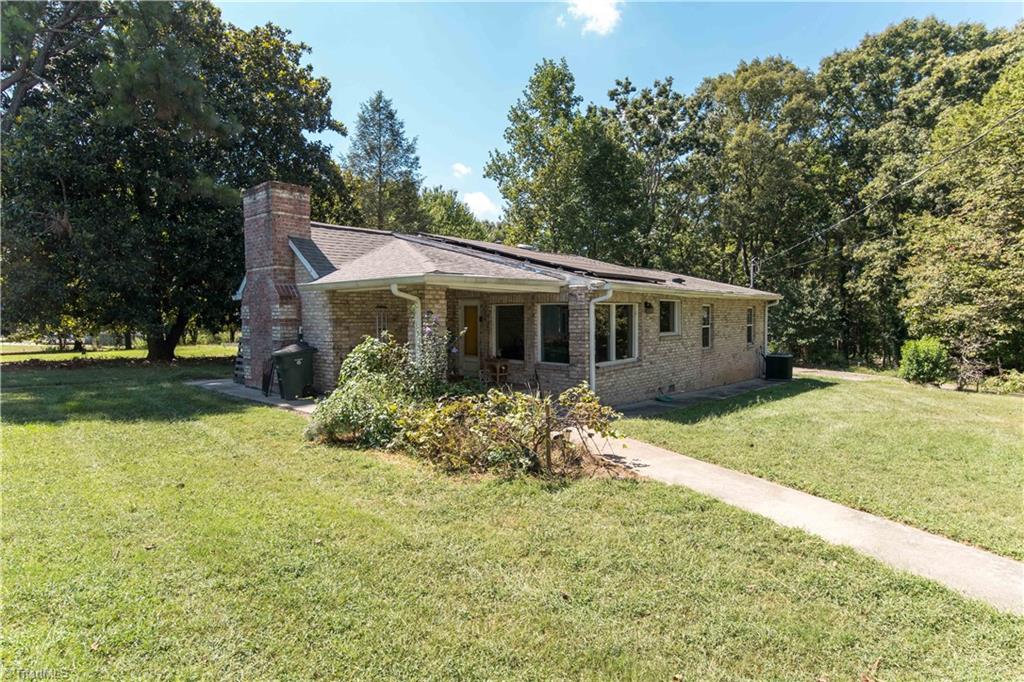 3304 Heitman Drive Property Photo 1