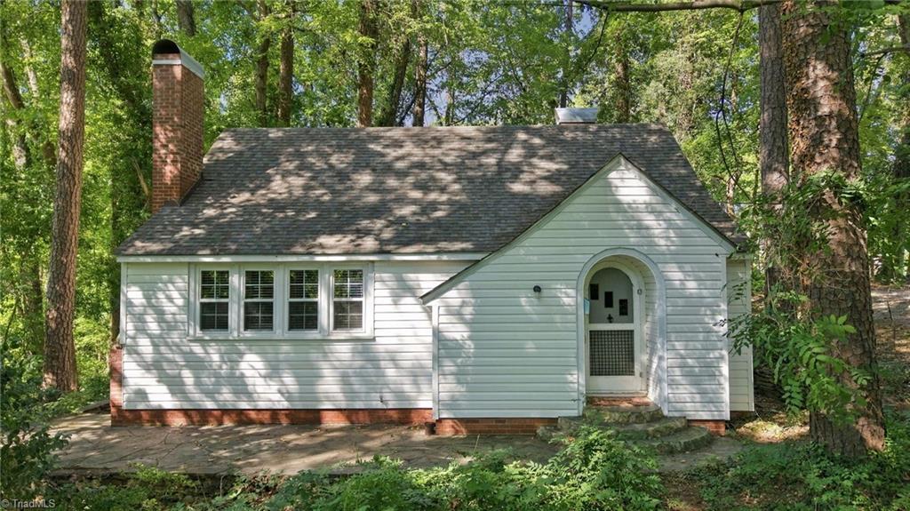 351 Lindley Avenue Property Photo 1