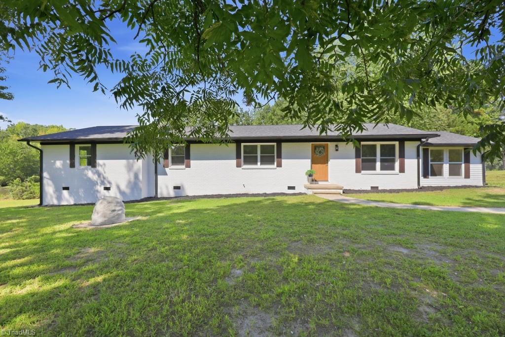 2930 Lake Drive Property Photo 1