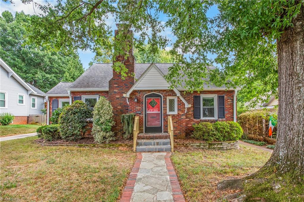 2348 Rosewood Avenue Property Photo 1