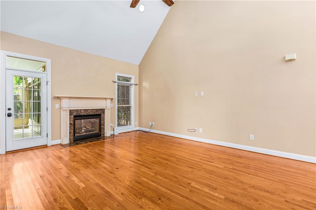 7479 Fox Chase Drive Property Photo 9
