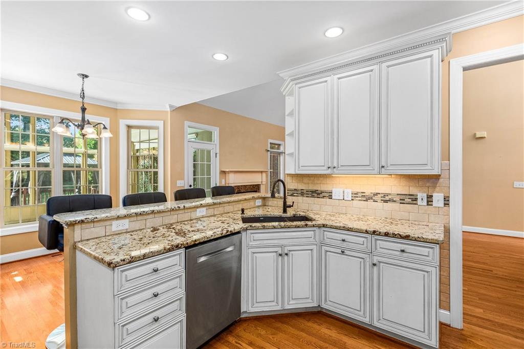7479 Fox Chase Drive Property Photo 14