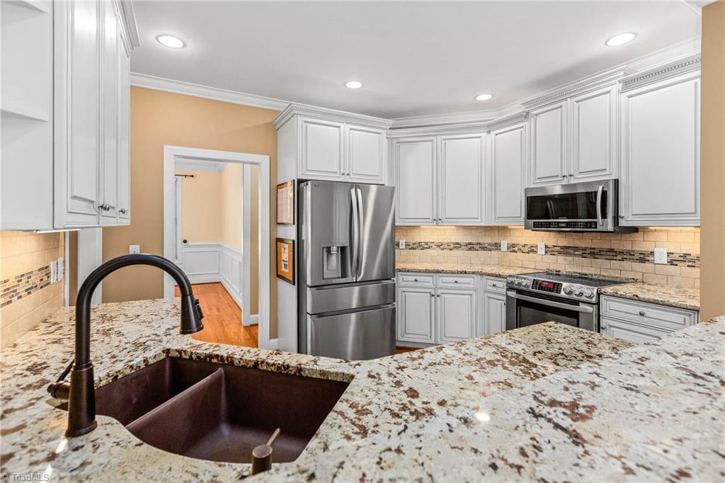 7479 Fox Chase Drive Property Photo 15