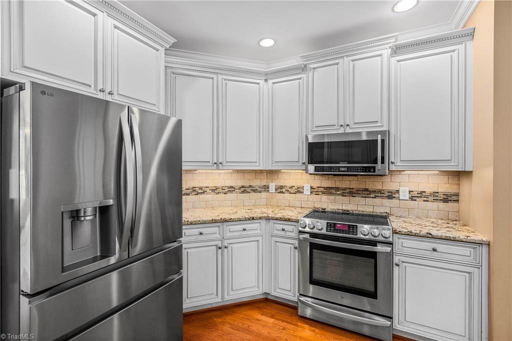 7479 Fox Chase Drive Property Photo 16