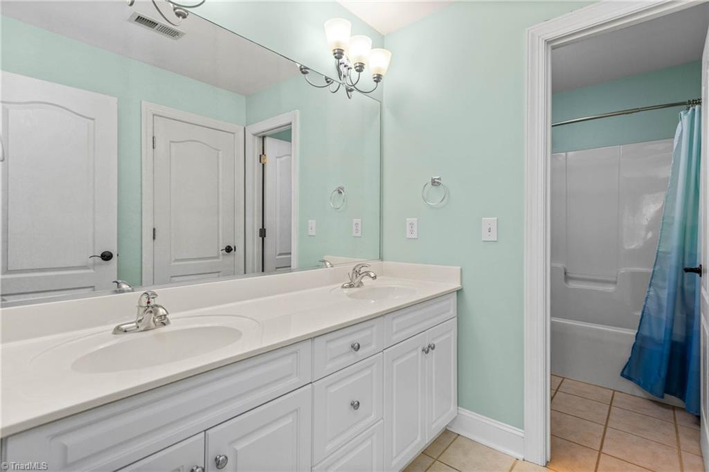 7479 Fox Chase Drive Property Photo 30