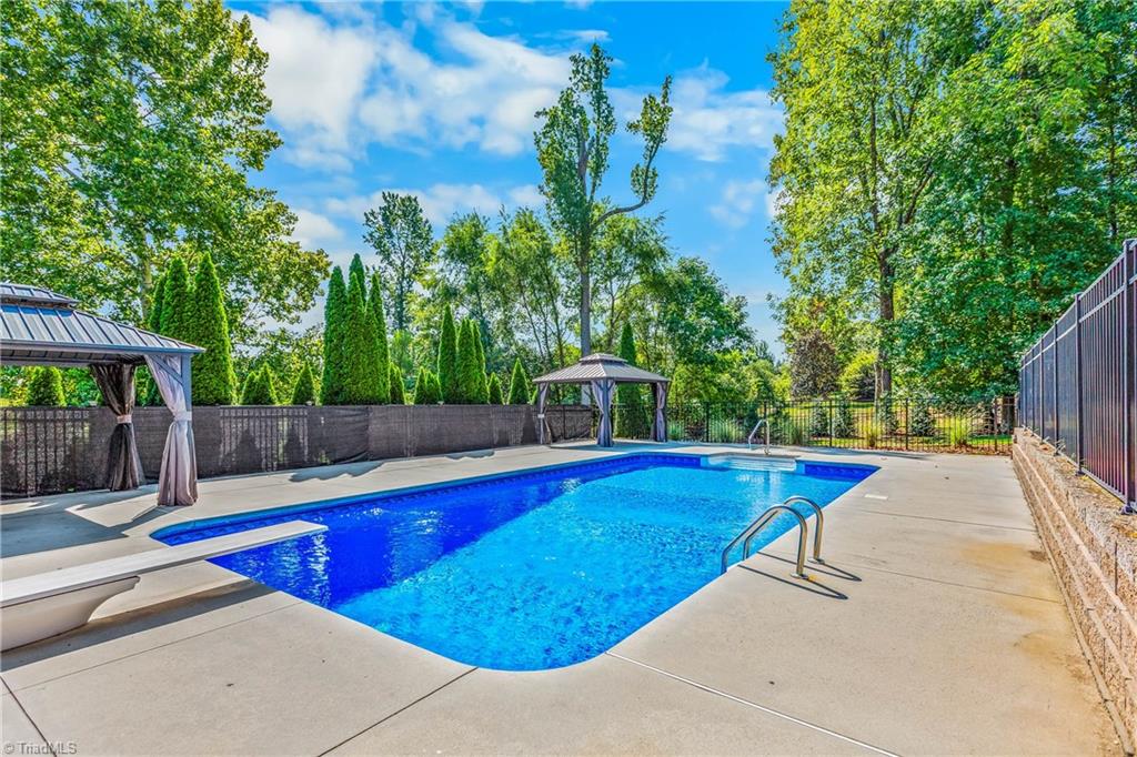 7479 Fox Chase Drive Property Photo 42
