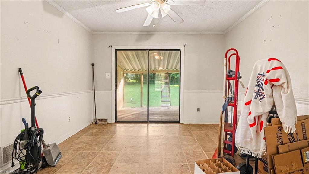 4314 Lormar Road Property Photo 11