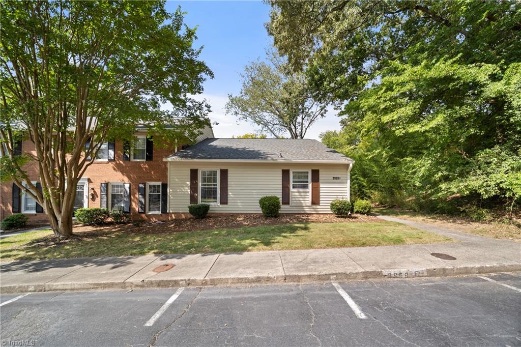 3959 Valley Court # F Property Photo 1