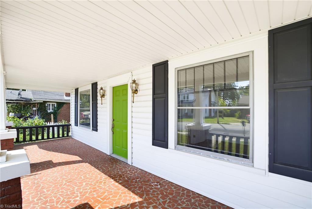 710 Wentworth Street Property Photo 4