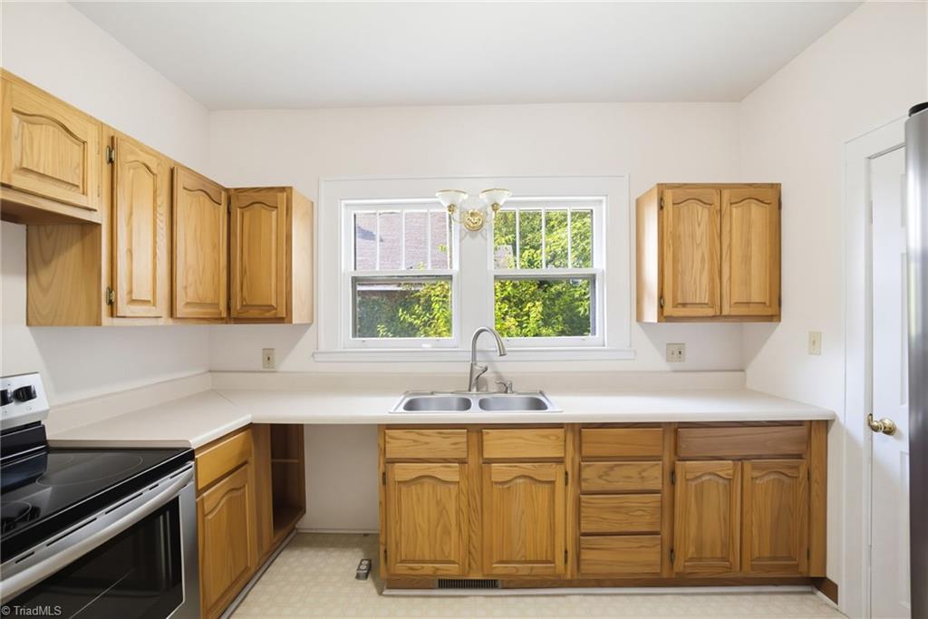 710 Wentworth Street Property Photo 17