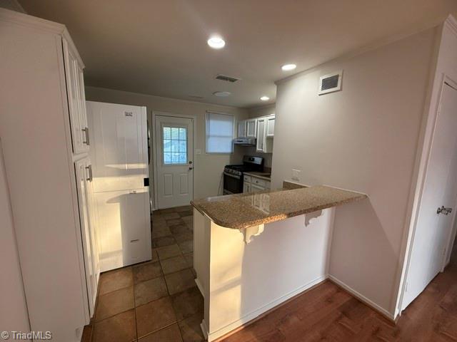 411 Overlook Street Property Photo 6