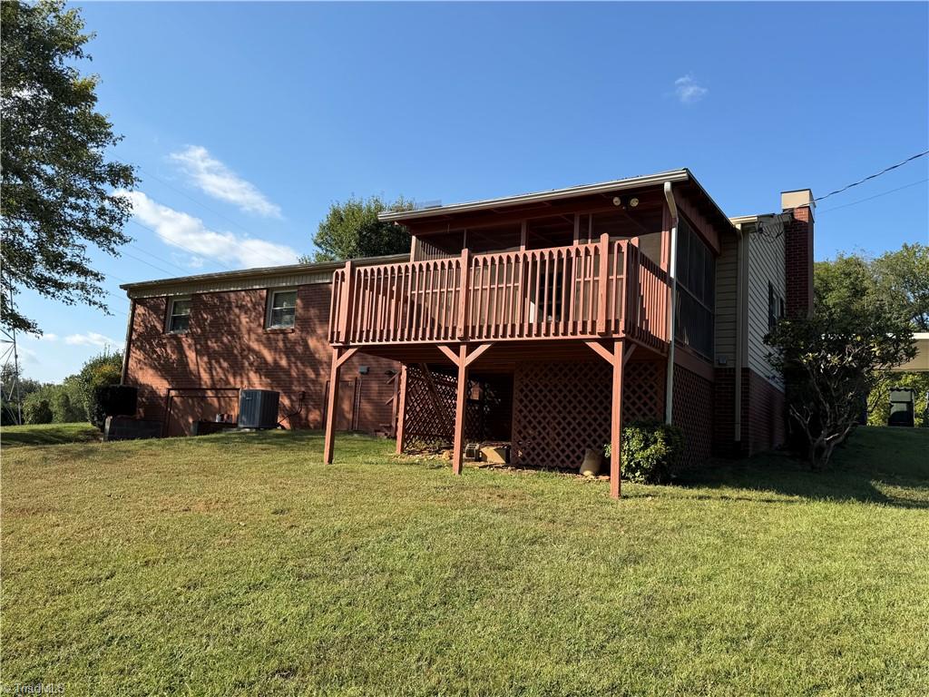 1516 W Fairfield Drive Property Photo 10