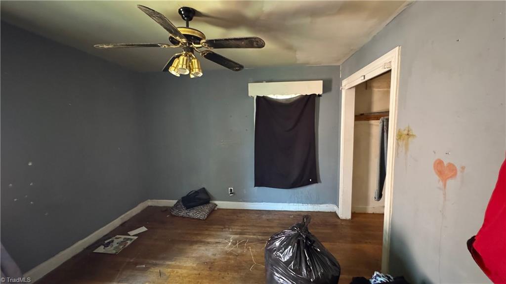 3357 Rosemont Avenue Property Photo 14