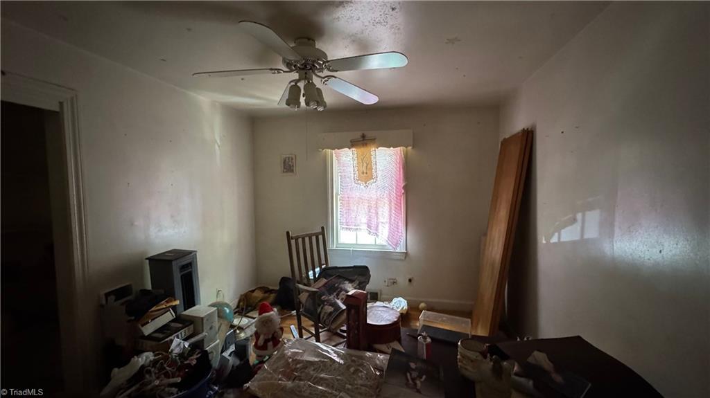 3357 Rosemont Avenue Property Photo 22