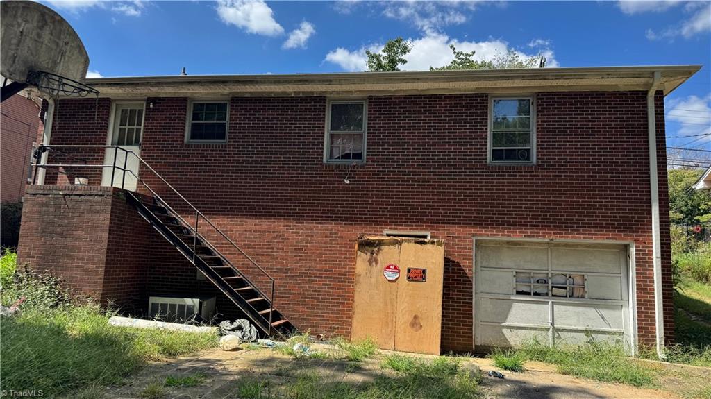 3357 Rosemont Avenue Property Photo 28