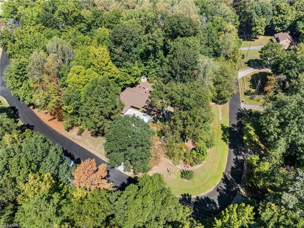 5 Windsor Circle Property Photo 3