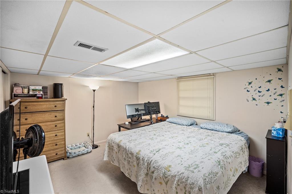5 Windsor Circle Property Photo 24