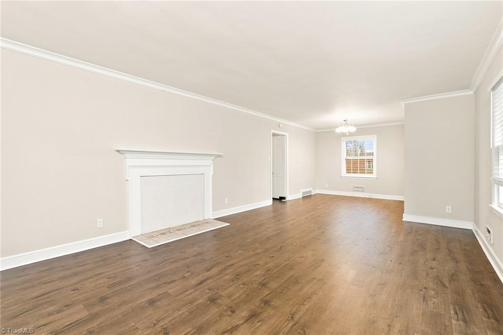 3816 Kirby Drive Property Photo 2