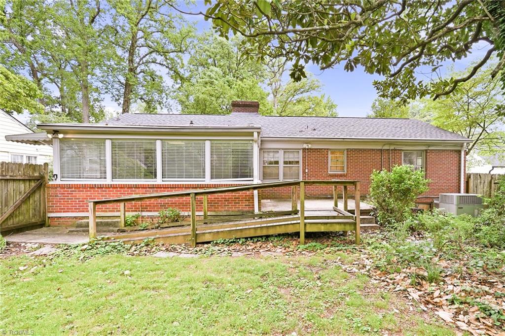 3816 Kirby Drive Property Photo 18