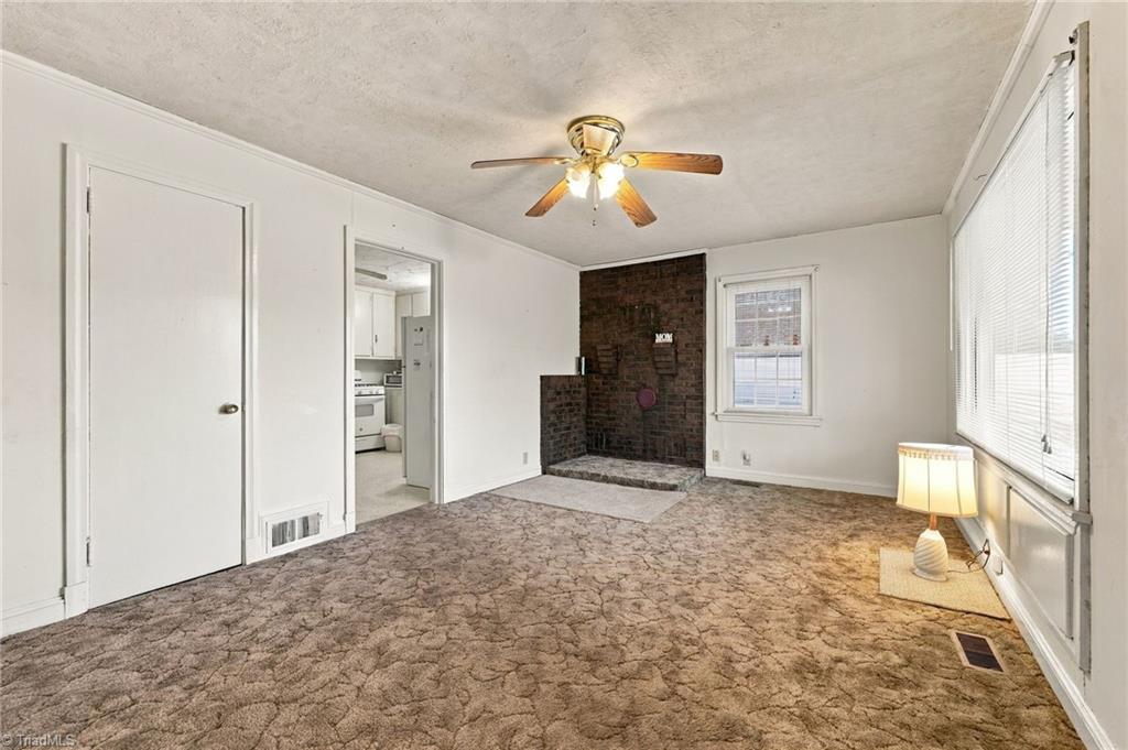 607 Walker Avenue Property Photo 4