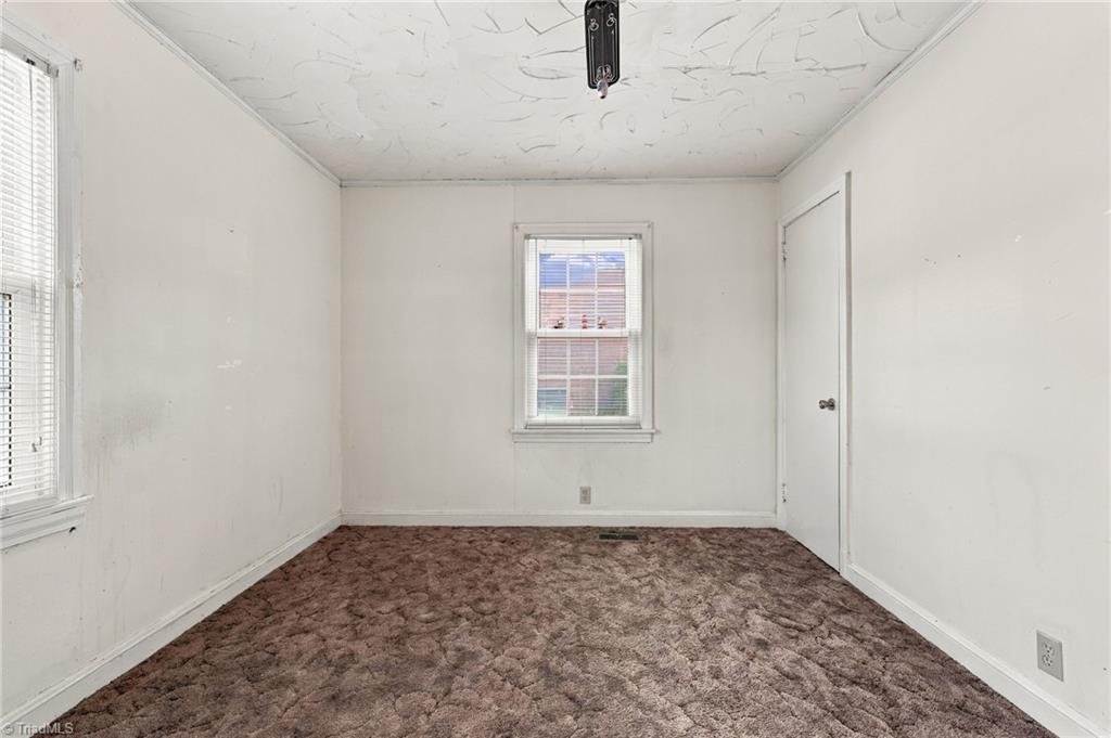 607 Walker Avenue Property Photo 11
