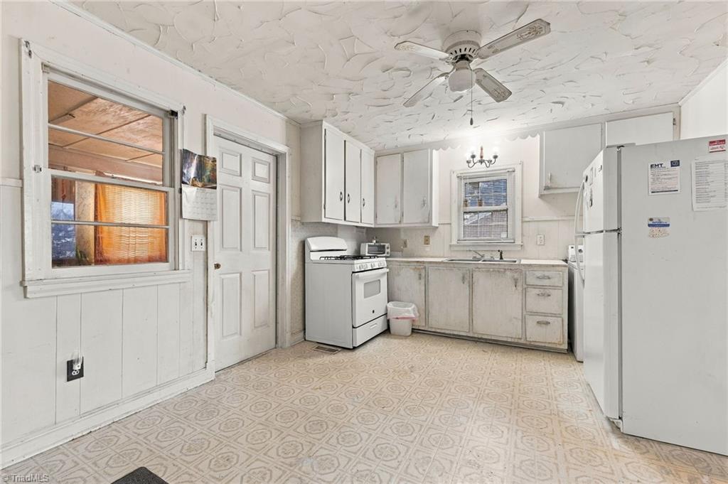 607 Walker Avenue Property Photo 21