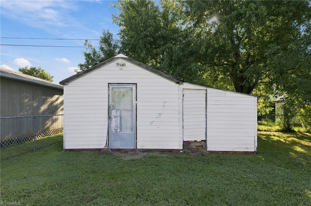 607 Walker Avenue Property Photo 29
