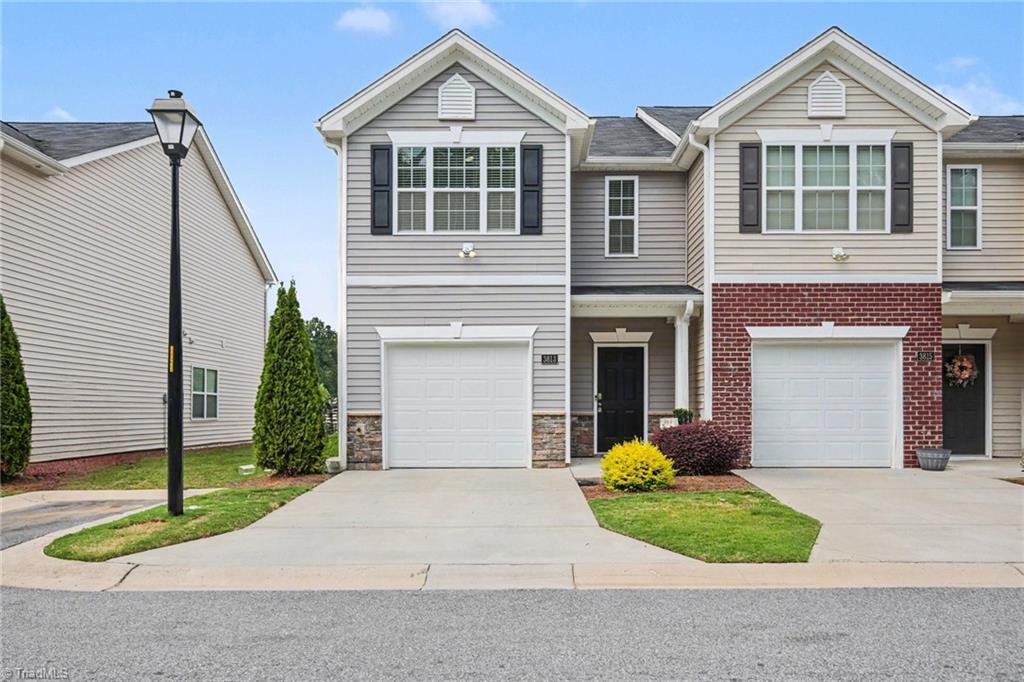 3813 Buckskin Way Property Photo 1