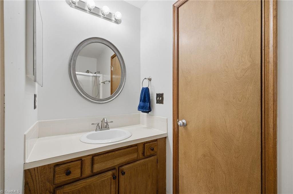 210 Tabor View Lane Property Photo 14