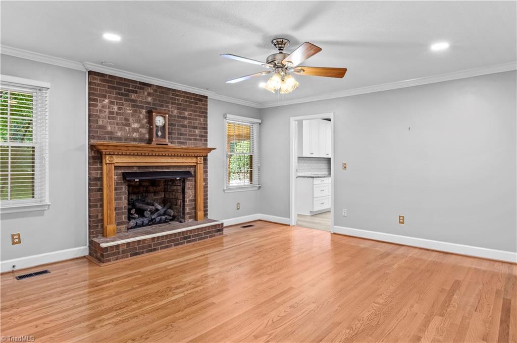 170 Queens Court Property Photo 9