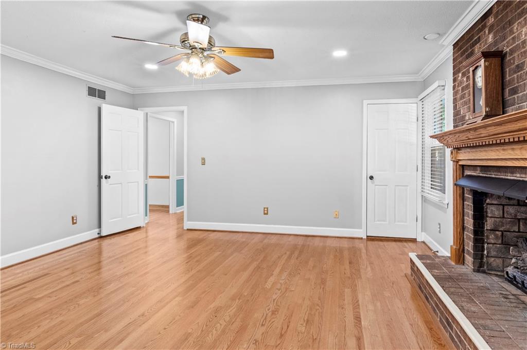 170 Queens Court Property Photo 10
