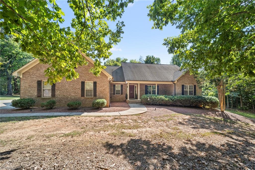 8615 Self Road Property Photo 5