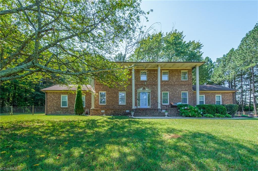 5917 Hickory Grove Road Property Photo 2