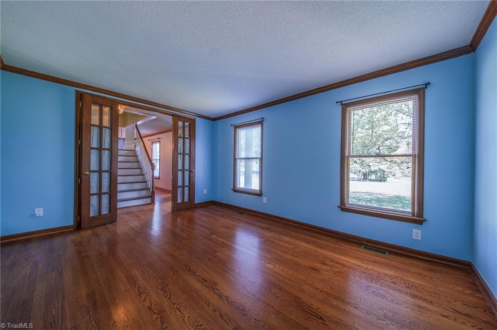 5917 Hickory Grove Road Property Photo 7