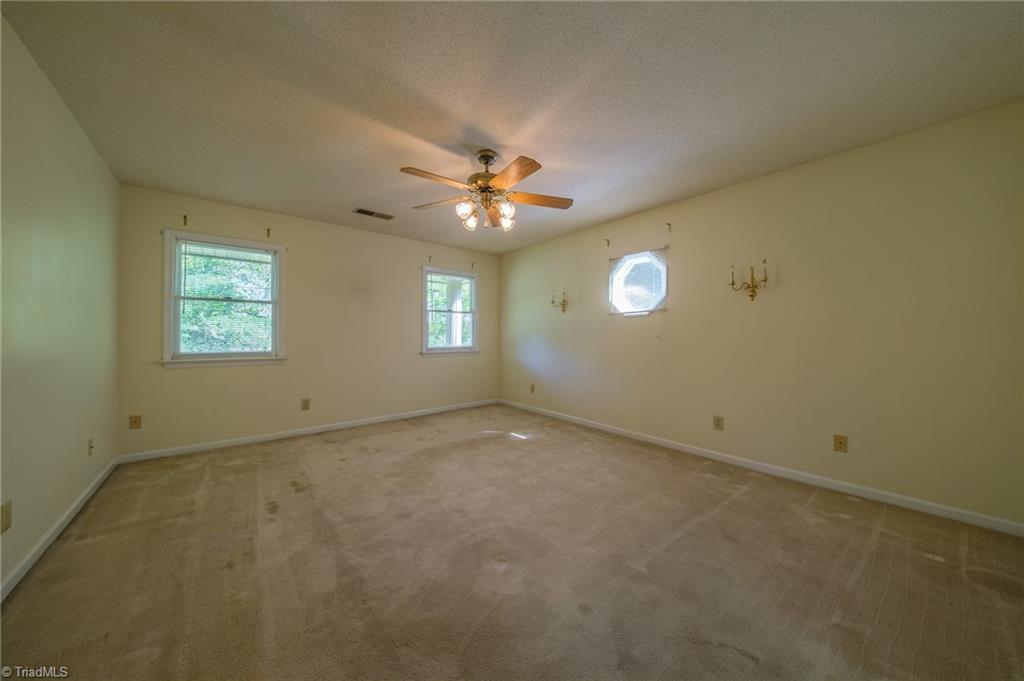 5917 Hickory Grove Road Property Photo 18