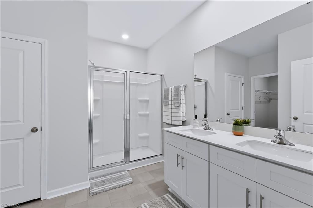 664 Starfall Road Property Photo 25