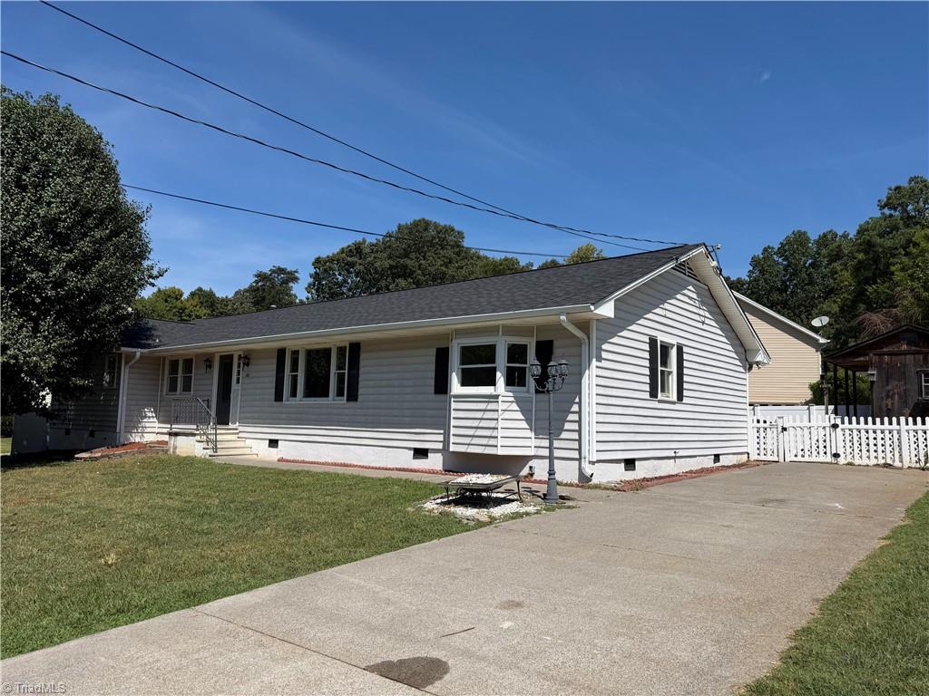 101 Tipperary Lane Property Photo 1