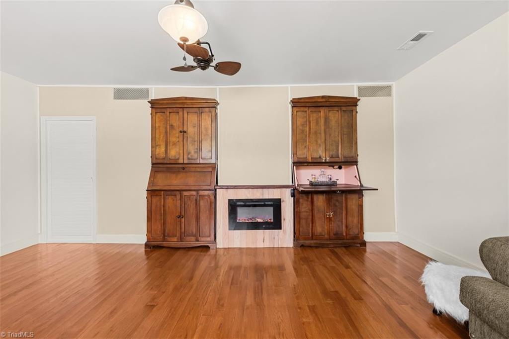 5874 Tom Hill Road Property Photo 15