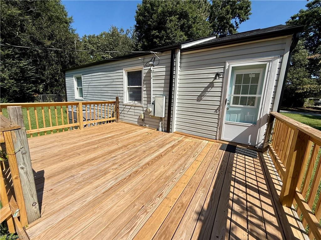 2735 Stratford Drive Property Photo 27