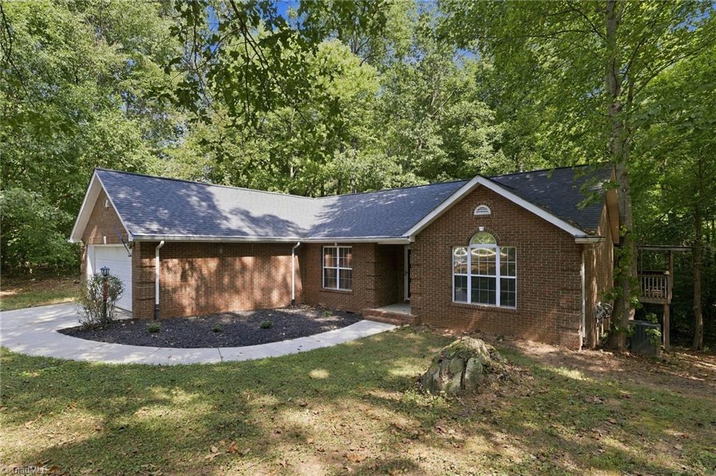 3122 Creekridge Drive Property Photo 1