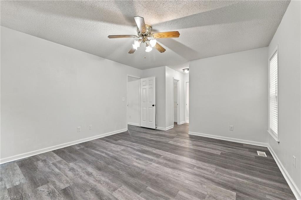 3122 Creekridge Drive Property Photo 10