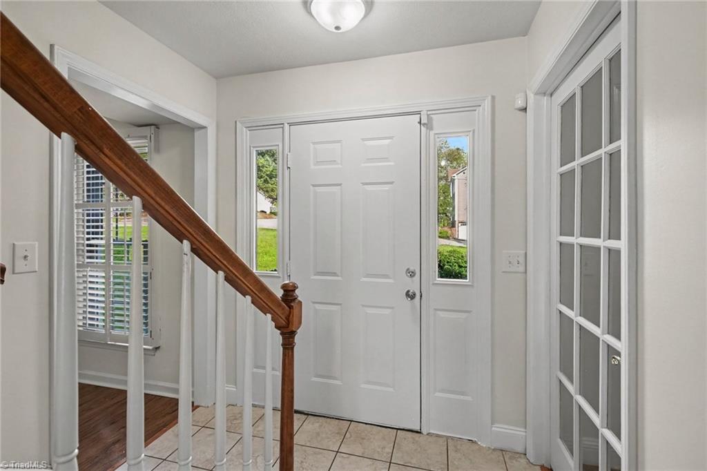 2500 Newington Court Property Photo 6